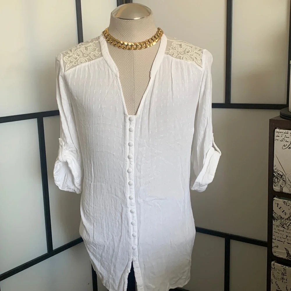 Torrid Women's White Tunic Detail Sheer Top Size 2X V797 - Picture 3 of 16